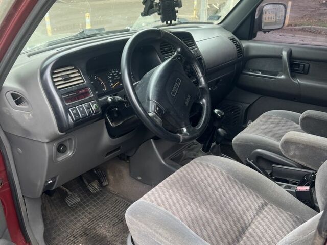 Зеленый Исузу Трупер, объемом двигателя 3.1 л и пробегом 348 тыс. км за 4300 $, фото 4 на Automoto.ua