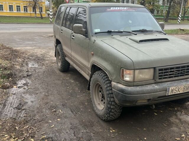 Зеленый Исузу Трупер, объемом двигателя 3.1 л и пробегом 348 тыс. км за 4300 $, фото 2 на Automoto.ua