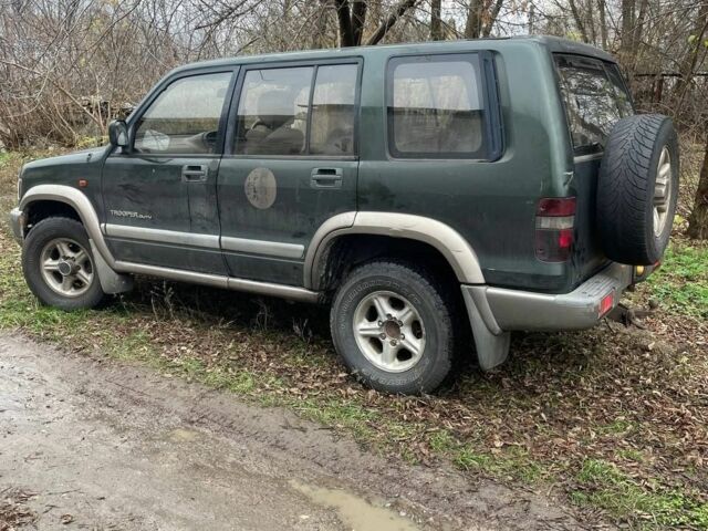 Зелений Ісузу Trooper, об'ємом двигуна 3 л та пробігом 160 тис. км за 2850 $, фото 1 на Automoto.ua