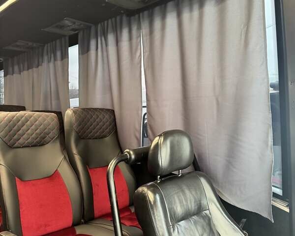 Білий Ісузу Turquoise, об'ємом двигуна 4.75 л та пробігом 250 тис. км за 19000 $, фото 9 на Automoto.ua