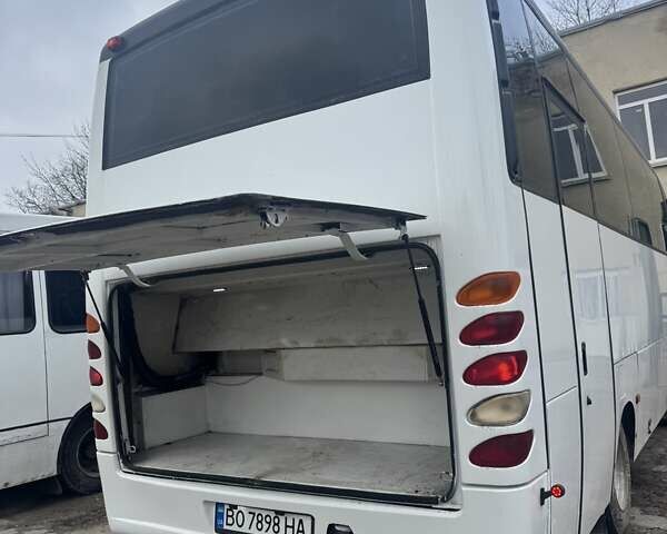 Білий Ісузу Turquoise, об'ємом двигуна 4.75 л та пробігом 250 тис. км за 19000 $, фото 7 на Automoto.ua