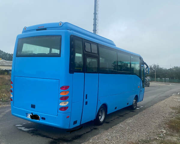 Синій Ісузу Turquoise, об'ємом двигуна 4.75 л та пробігом 500 тис. км за 11999 $, фото 7 на Automoto.ua