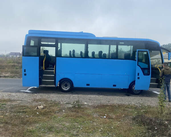 Синій Ісузу Turquoise, об'ємом двигуна 4.75 л та пробігом 500 тис. км за 11999 $, фото 10 на Automoto.ua
