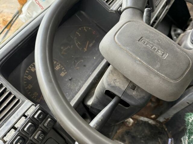 Ісузу Другая, об'ємом двигуна 0 л та пробігом 0 тис. км за 1500 $, фото 3 на Automoto.ua