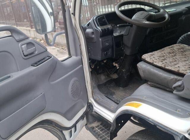 Исузу Другая, объемом двигателя 14.86 л и пробегом 0 тыс. км за 9900 $, фото 3 на Automoto.ua