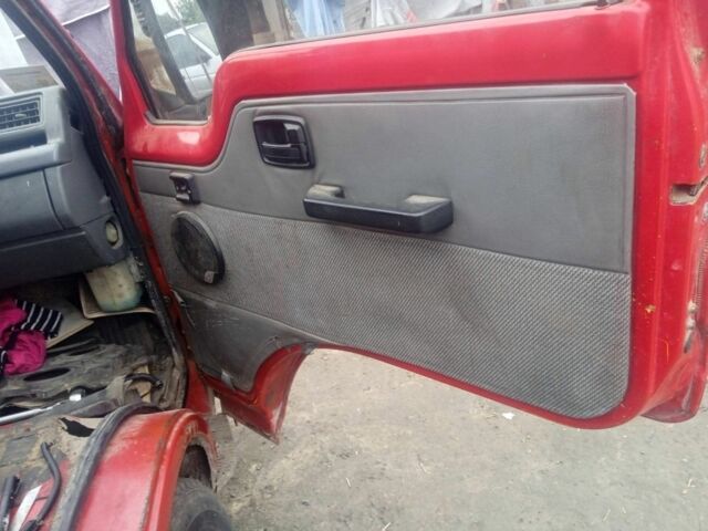 Исузу Другая 1993 в Белгород-Днестровском на Automoto.ua Исузу Другая, объемом двигателя 0 л и пробегом 0 тыс. км за 1000 $, фото 4 на Automoto.ua