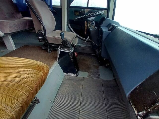 Исузу MD, объемом двигателя 3.9 л и пробегом 333 тыс. км за 9000 $, фото 6 на Automoto.ua