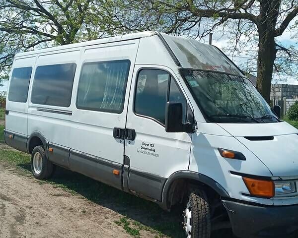Белый Ивеко 35Ц13, объемом двигателя 2.9 л и пробегом 250 тыс. км за 4500 $, фото 1 на Automoto.ua