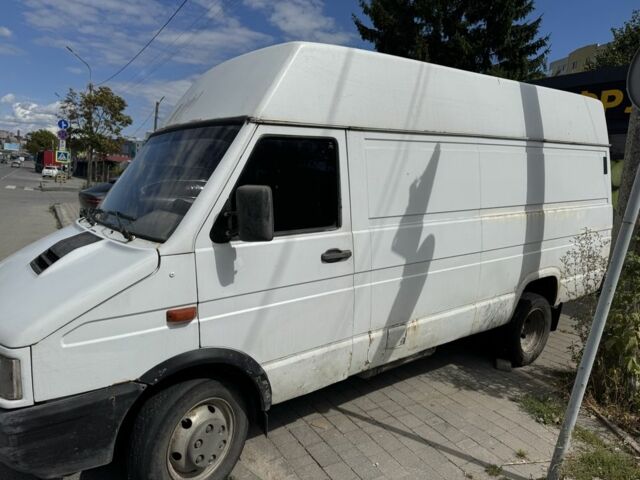Белый Ивеко Дейли 4x4, объемом двигателя 2.5 л и пробегом 98 тыс. км за 3500 $, фото 1 на Automoto.ua
