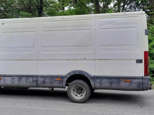 Белый Ивеко Дейли 4x4, объемом двигателя 2.8 л и пробегом 480 тыс. км за 2200 $, фото 3 на Automoto.ua