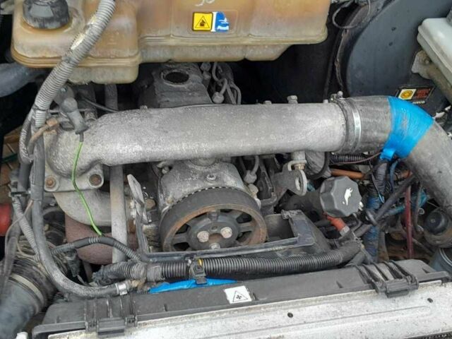Белый Ивеко Дейли 4x4, объемом двигателя 2.8 л и пробегом 480 тыс. км за 2200 $, фото 9 на Automoto.ua