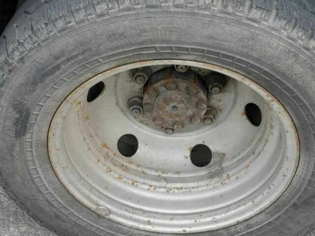 Белый Ивеко Дейли 4x4, объемом двигателя 2.8 л и пробегом 480 тыс. км за 2200 $, фото 10 на Automoto.ua