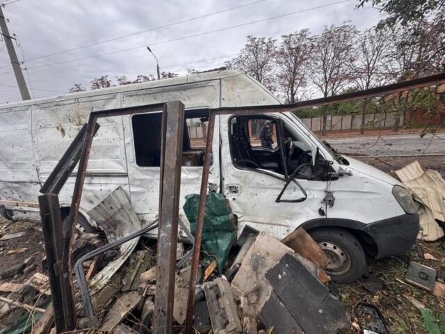 Белый Ивеко Дейли 4x4, объемом двигателя 2.3 л и пробегом 328 тыс. км за 2000 $, фото 4 на Automoto.ua