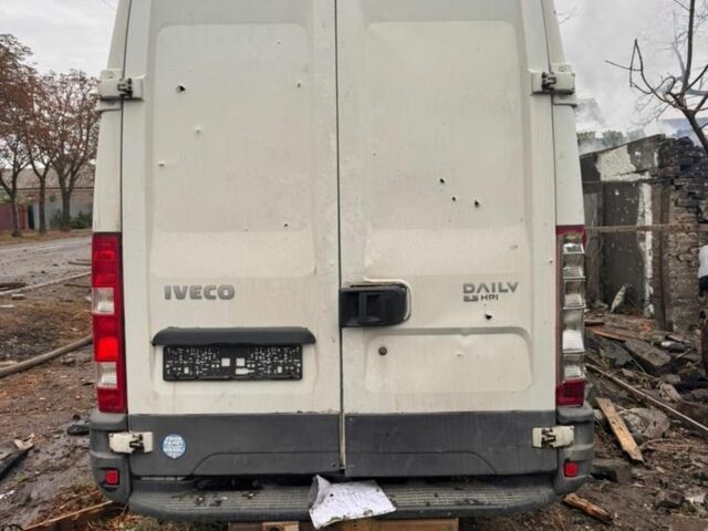 Белый Ивеко Дейли 4x4, объемом двигателя 2.3 л и пробегом 328 тыс. км за 2000 $, фото 2 на Automoto.ua