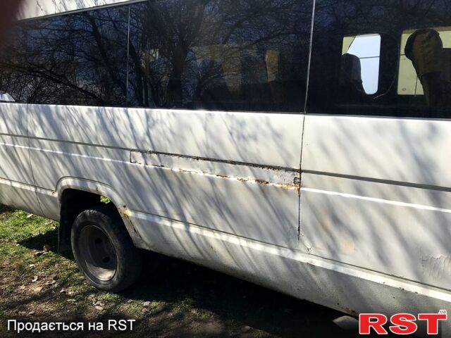 Белый Ивеко Дейли, объемом двигателя 2.8 л и пробегом 460 тыс. км за 2500 $, фото 3 на Automoto.ua