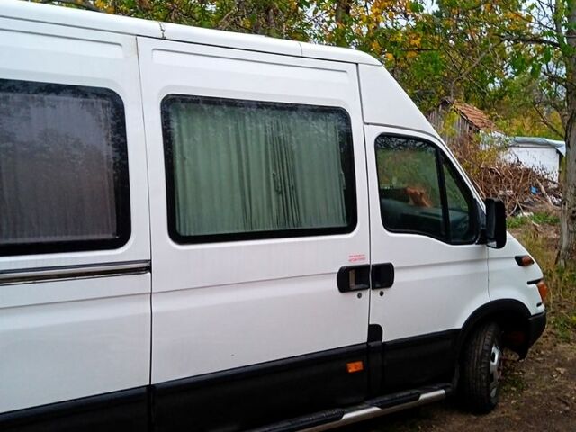 Белый Ивеко Дейли, объемом двигателя 2.8 л и пробегом 500 тыс. км за 5000 $, фото 4 на Automoto.ua