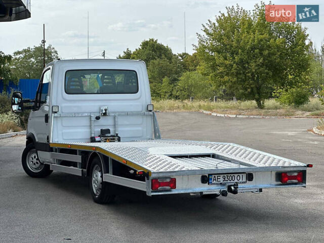 Білий Івеко Дейлі, об'ємом двигуна 3 л та пробігом 150 тис. км за 15500 $, фото 3 на Automoto.ua