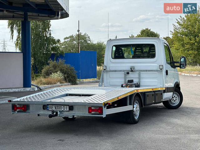 Білий Івеко Дейлі, об'ємом двигуна 3 л та пробігом 150 тис. км за 15500 $, фото 2 на Automoto.ua