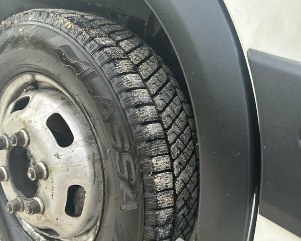 Белый Ивеко Дейли, объемом двигателя 3 л и пробегом 455 тыс. км за 18500 $, фото 17 на Automoto.ua