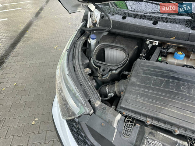 Ивеко Дейли 2014 в Житомире на Automoto.ua Белый Ивеко Дейли, объемом двигателя 2.29 л и пробегом 355 тыс. км за 16500 $, фото 16 на Automoto.ua