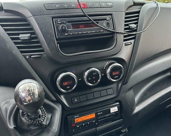 Ивеко Дейли 2015 в Луцке на Automoto.ua Белый Ивеко Дейли, объемом двигателя 3 л и пробегом 370 тыс. км за 30500 $, фото 16 на Automoto.ua