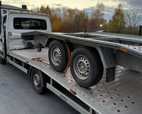 Белый Ивеко Дейли, объемом двигателя 2.29 л и пробегом 154 тыс. км за 19900 $, фото 3 на Automoto.ua