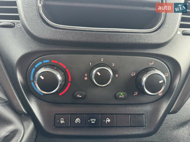 Белый Ивеко Дейли, объемом двигателя 3 л и пробегом 340 тыс. км за 29950 $, фото 38 на Automoto.ua