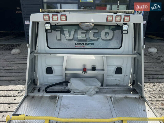 Белый Ивеко Дейли, объемом двигателя 3 л и пробегом 450 тыс. км за 25500 $, фото 32 на Automoto.ua