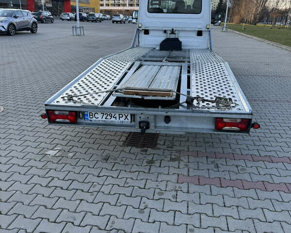 Белый Ивеко Дейли, объемом двигателя 3 л и пробегом 457 тыс. км за 22400 $, фото 12 на Automoto.ua