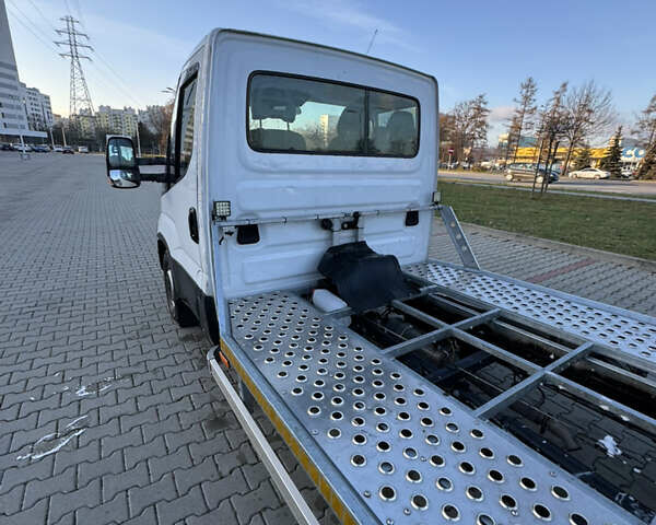 Белый Ивеко Дейли, объемом двигателя 3 л и пробегом 457 тыс. км за 22400 $, фото 9 на Automoto.ua