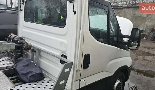 Білий Івеко Дейлі, об'ємом двигуна 3 л та пробігом 320 тис. км за 31500 $, фото 16 на Automoto.ua