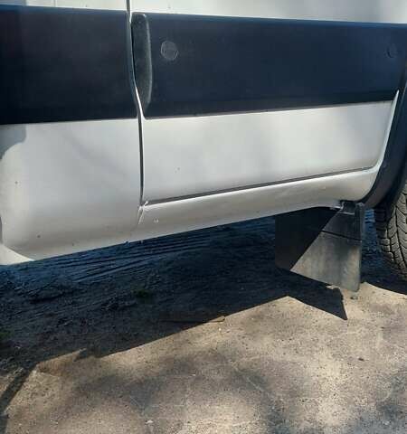 Белый Ивеко Дейли, объемом двигателя 3 л и пробегом 429 тыс. км за 12500 $, фото 4 на Automoto.ua