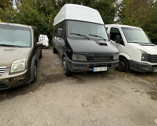 Белый Ивеко Дейли, объемом двигателя 0 л и пробегом 622 тыс. км за 6900 $, фото 1 на Automoto.ua