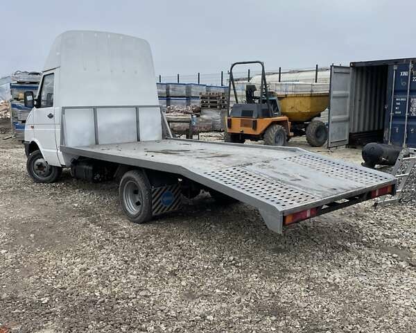 Белый Ивеко Дейли, объемом двигателя 2.5 л и пробегом 250 тыс. км за 6600 $, фото 6 на Automoto.ua