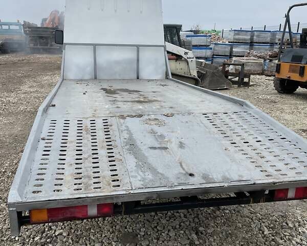 Белый Ивеко Дейли, объемом двигателя 2.5 л и пробегом 250 тыс. км за 6600 $, фото 5 на Automoto.ua