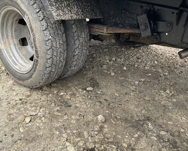 Белый Ивеко Дейли, объемом двигателя 2.5 л и пробегом 250 тыс. км за 6600 $, фото 4 на Automoto.ua