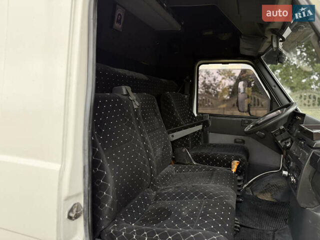 Белый Ивеко Дейли, объемом двигателя 2.8 л и пробегом 500 тыс. км за 7850 $, фото 9 на Automoto.ua