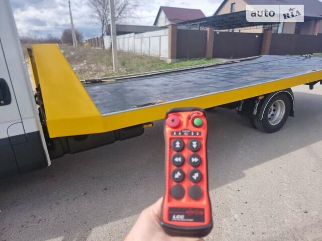 Белый Ивеко Дейли, объемом двигателя 3 л и пробегом 490 тыс. км за 39999 $, фото 11 на Automoto.ua