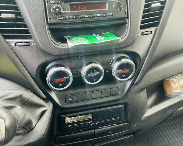 Белый Ивеко Дейли, объемом двигателя 3 л и пробегом 474 тыс. км за 19800 $, фото 7 на Automoto.ua