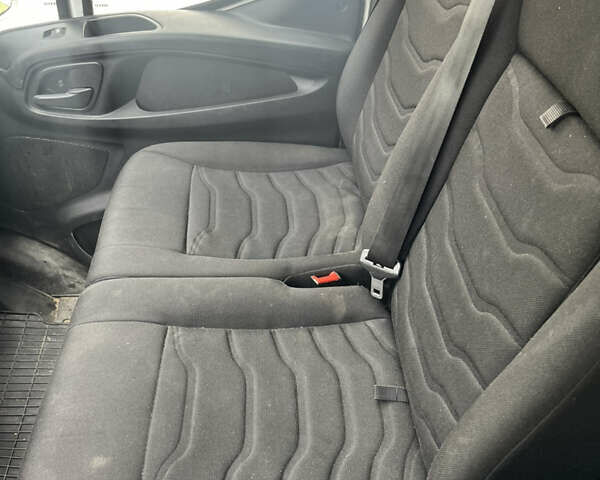 Белый Ивеко Дейли, объемом двигателя 3 л и пробегом 474 тыс. км за 19800 $, фото 6 на Automoto.ua