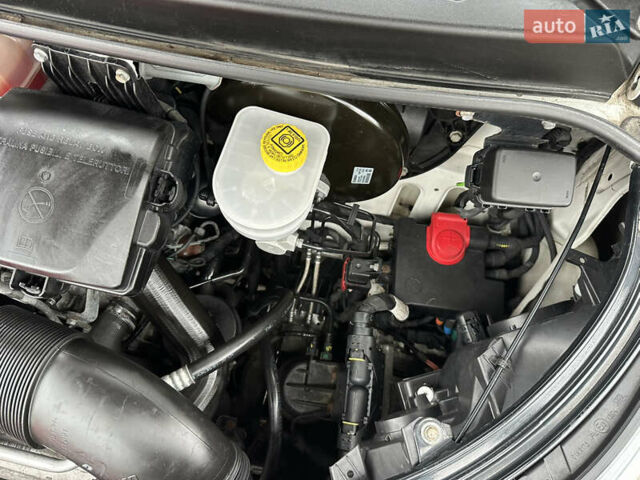 Белый Ивеко Дейли, объемом двигателя 3 л и пробегом 248 тыс. км за 35000 $, фото 85 на Automoto.ua