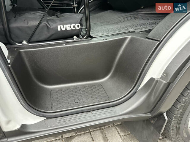 Белый Ивеко Дейли, объемом двигателя 3 л и пробегом 248 тыс. км за 35000 $, фото 80 на Automoto.ua