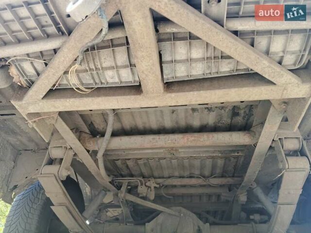 Білий Івеко Дейлі, об'ємом двигуна 2.8 л та пробігом 360 тис. км за 4000 $, фото 23 на Automoto.ua