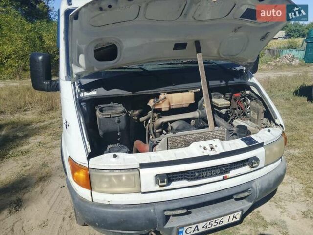 Білий Івеко Дейлі, об'ємом двигуна 2.8 л та пробігом 360 тис. км за 4000 $, фото 17 на Automoto.ua