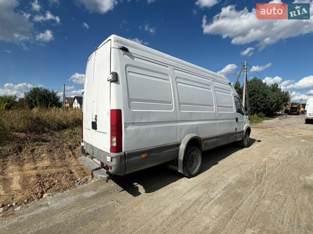 Білий Івеко Дейлі, об'ємом двигуна 2.8 л та пробігом 600 тис. км за 4300 $, фото 2 на Automoto.ua