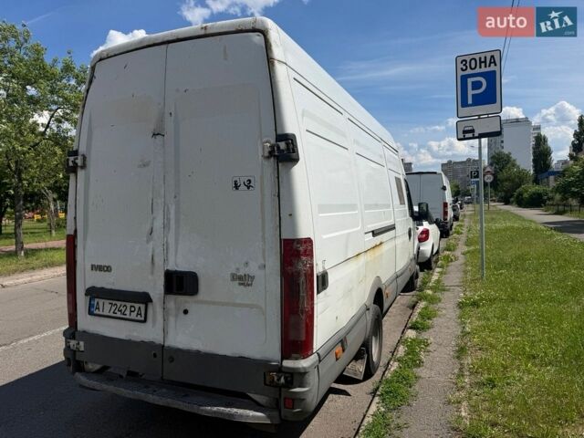 Белый Ивеко Дейли, объемом двигателя 2.8 л и пробегом 660 тыс. км за 3500 $, фото 3 на Automoto.ua
