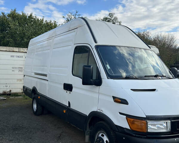 Белый Ивеко Дейли, объемом двигателя 2.8 л и пробегом 286 тыс. км за 6100 $, фото 1 на Automoto.ua