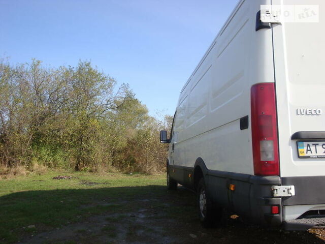 Белый Ивеко Дейли, объемом двигателя 2.3 л и пробегом 240 тыс. км за 5900 $, фото 9 на Automoto.ua