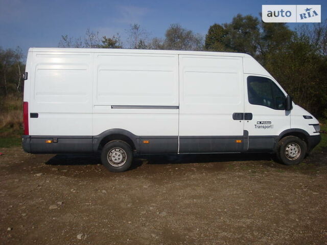 Белый Ивеко Дейли, объемом двигателя 2.3 л и пробегом 240 тыс. км за 5900 $, фото 4 на Automoto.ua