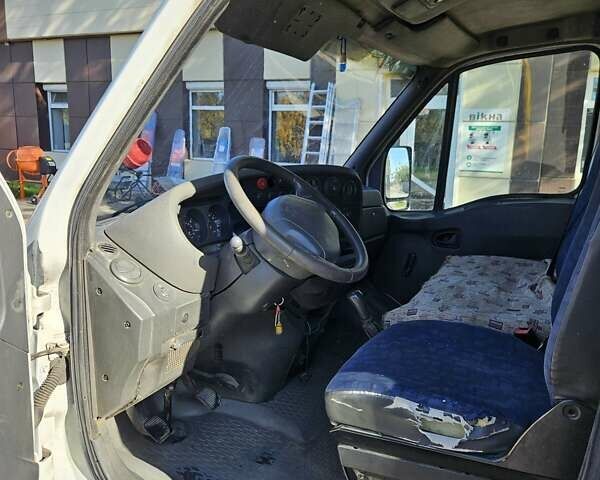Белый Ивеко Дейли, объемом двигателя 2.3 л и пробегом 346 тыс. км за 4300 $, фото 2 на Automoto.ua